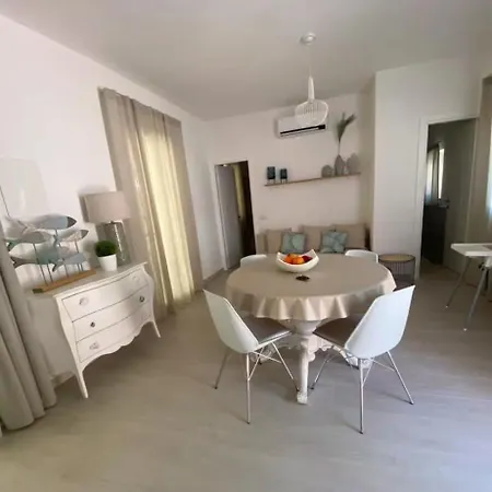 בית נופש Stella Di Mare With Jacuzzi, Costa Smeralda ארזח'ינה